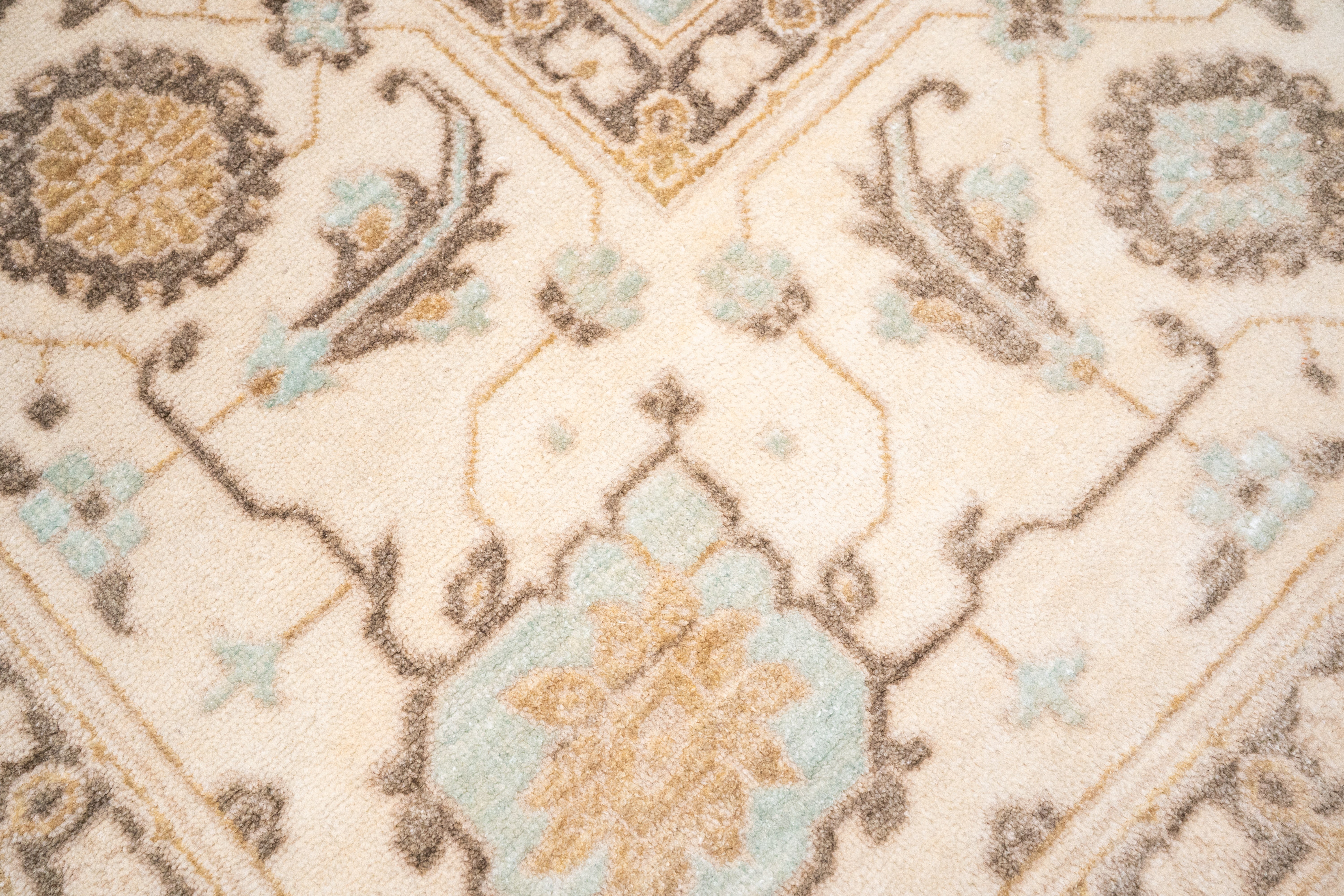 Handknotted Carpet DIA- 903 SERAPI,  Old Lace, Earth Yellow, Light Silver & Pastel Brown